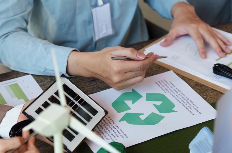 Transición energética: cómo aplicar un plan de sostenibilidad en tu empresa